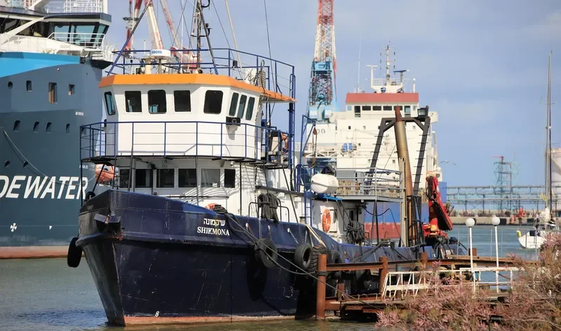 SHIQMONA Research Vessel IMO 7200697 photo 8