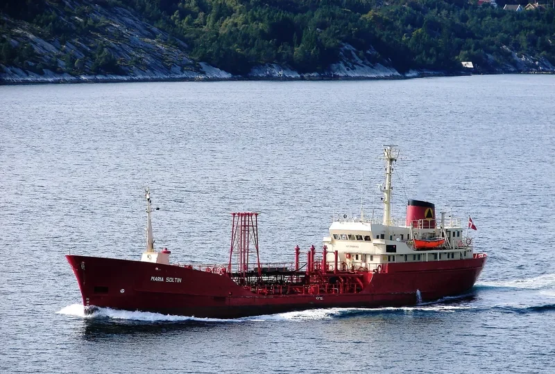 MARIA SOLTIN Tanker IMO 7203699 photo 4