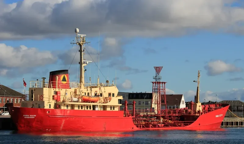 MARIA SOLTIN Tanker IMO 7203699 photo 10