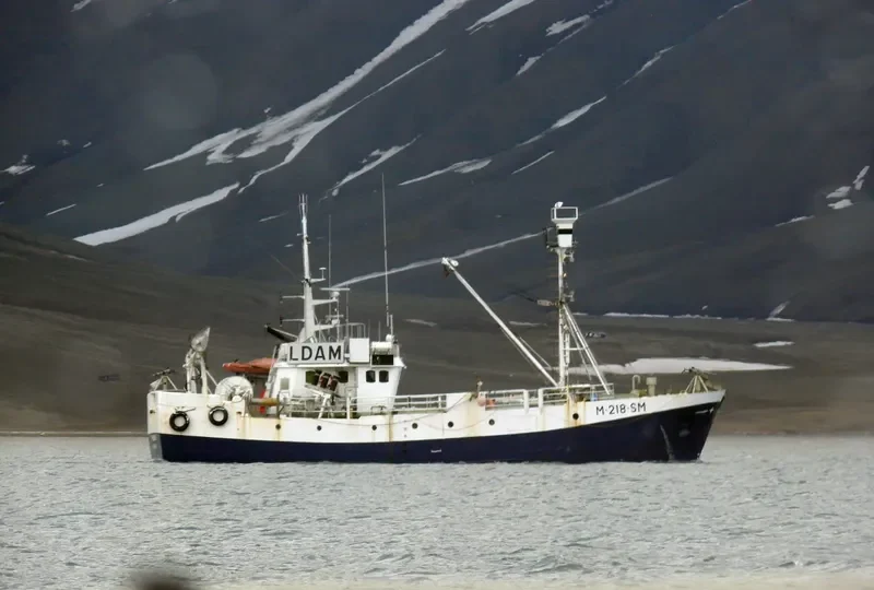 FISKEBANK1 Fishing Vessel IMO 7207671 photo 5