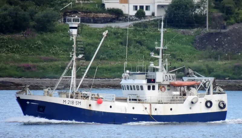 FISKEBANK1 Fishing Vessel IMO 7207671 photo 6