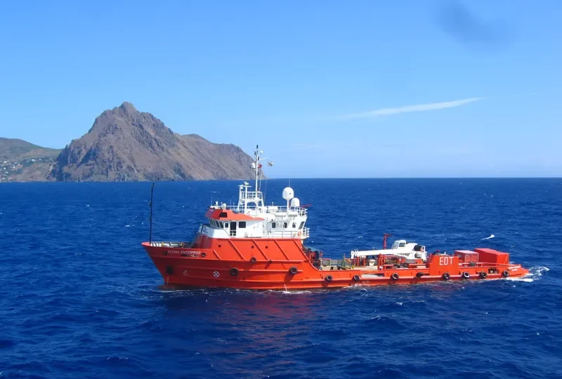 CREATIVE Offshore Vessel IMO 7212482 photo 6