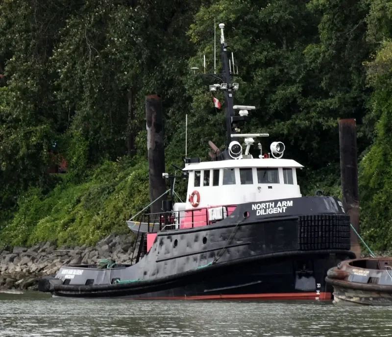 NORTH ARM DILIGENT Tug Boat IMO 7219985 photo 8