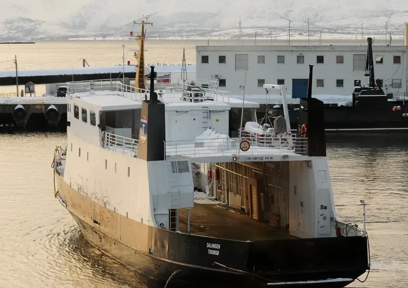 DOLLY C Ro-Ro IMO 7222310 photo 9