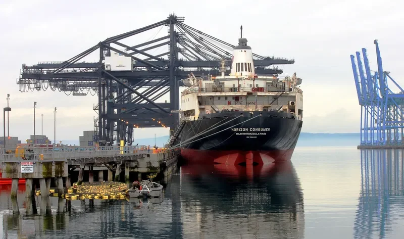MATSON CONSUMER Container Ship IMO 7224306 photo 7