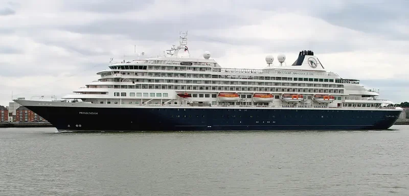 PRINSENDAM Passenger Ship IMO 7224734 photo 2