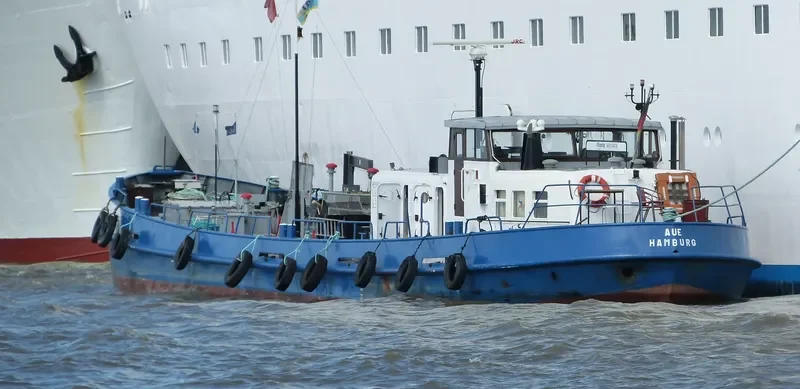 AUE General Cargo IMO 7225037 photo 2