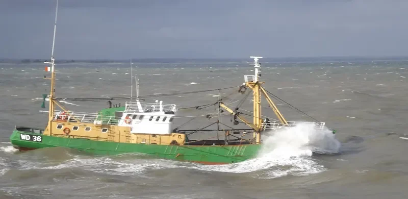 MAARTEN LUTHER Fishing Vessel IMO 7226354 photo 9
