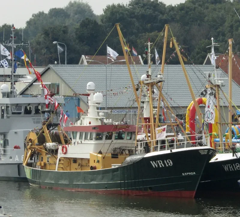ESPADA Fishing Vessel IMO 7229215 photo 2