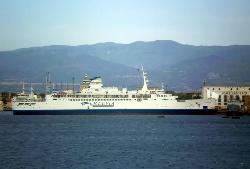 LIA Ro-Ro IMO 7229837 photo 8