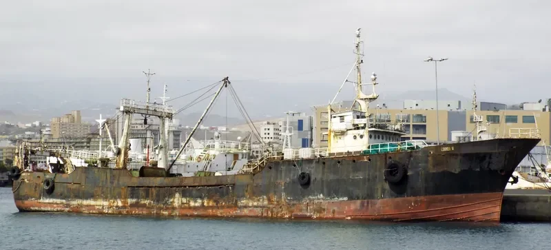 NO.11 LUANDA Fishing Vessel IMO 7231658 photo 2