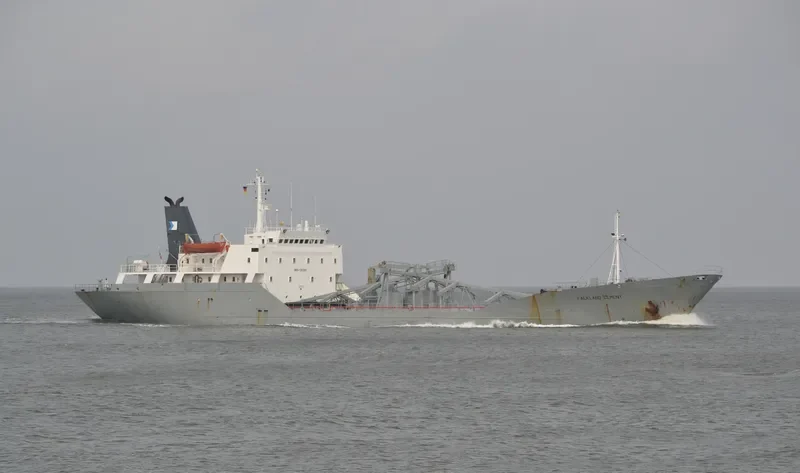 FALKLAND CEMENT General Cargo IMO 7303281 photo 10