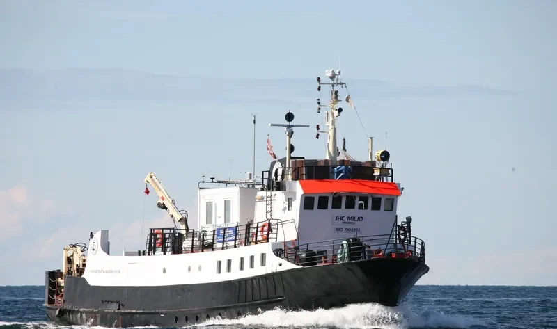 JHC MILJO Passenger Vessel IMO 7303293 photo 5