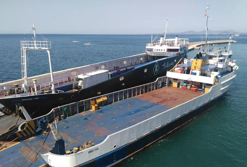 ARIES TIDE Ro-Ro IMO 7303841 photo 8