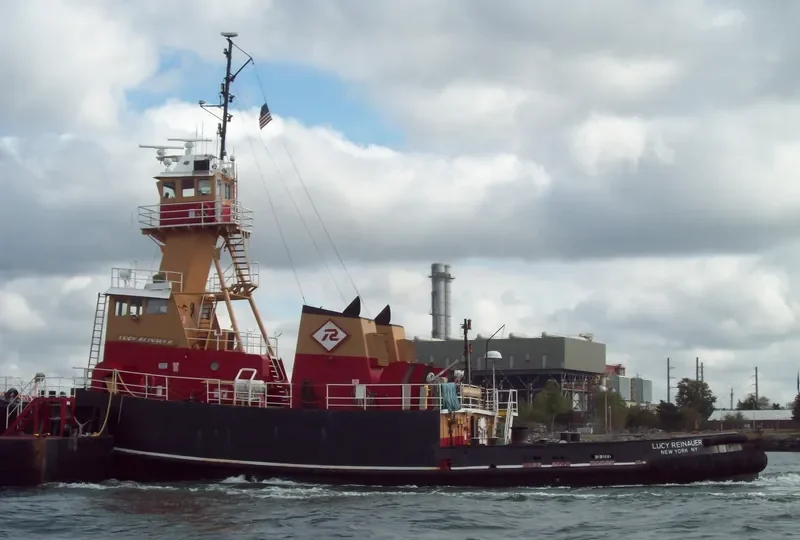 LUCY REINAUER General Cargo IMO 7304003