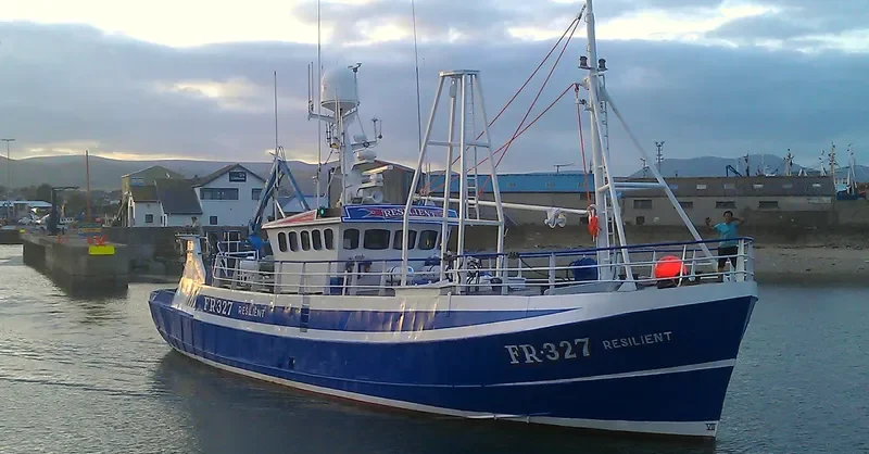 RESILIENT Fishing Vessel IMO 7305382 photo 9