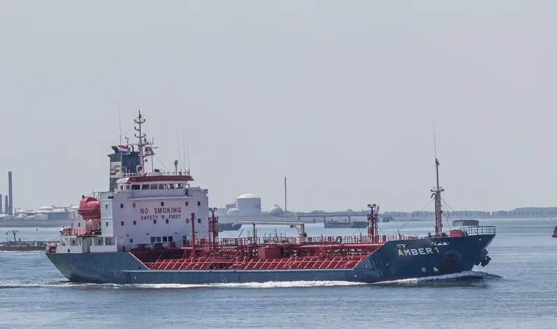 AMBER I General Cargo IMO 7306063