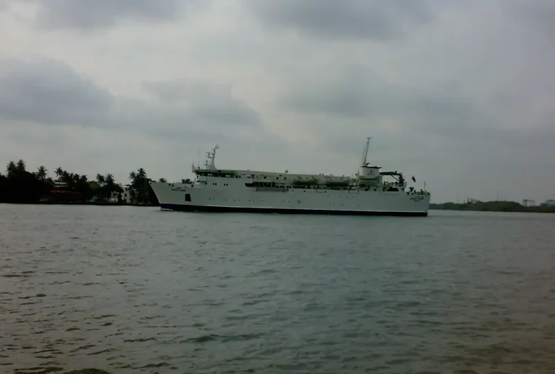 BHARAT SEEMA Passenger Ship IMO 7306219 photo 3