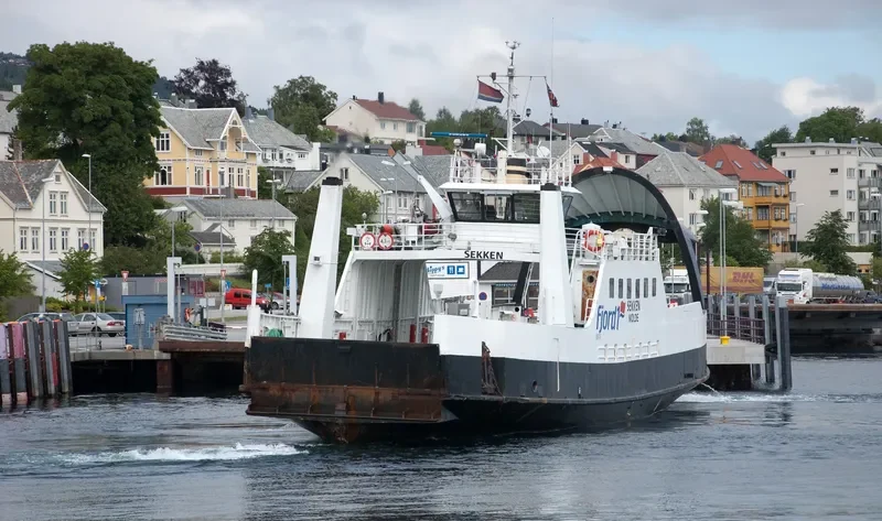 BOSEFJORD Passenger Vessel IMO 7311757 photo 6