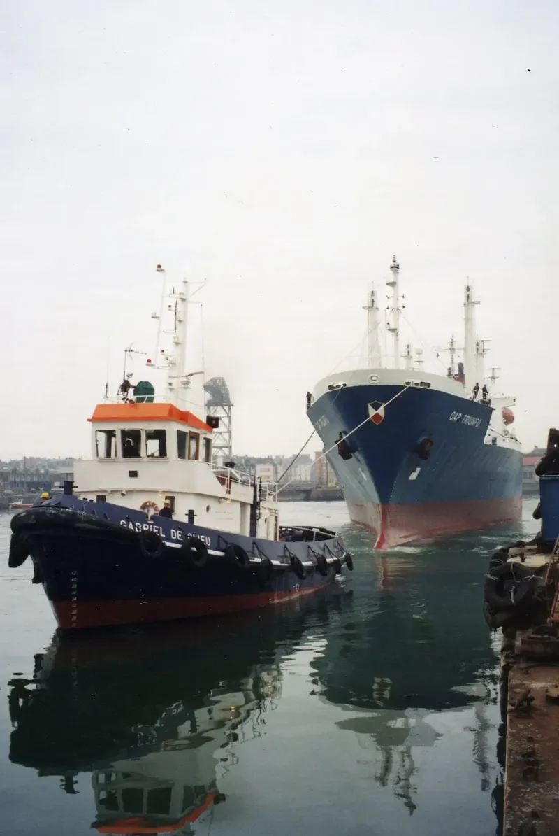 GABRIEL DE CLIEU Tug Boat IMO 7314709 photo 5
