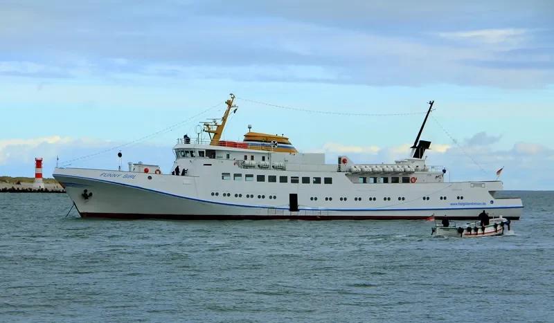 FUNNY GIRL Passenger Ship IMO 7315569