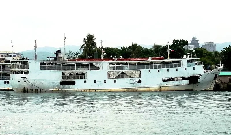 LAPU LAPU FERRY 1 Passenger Ship IMO 7315753