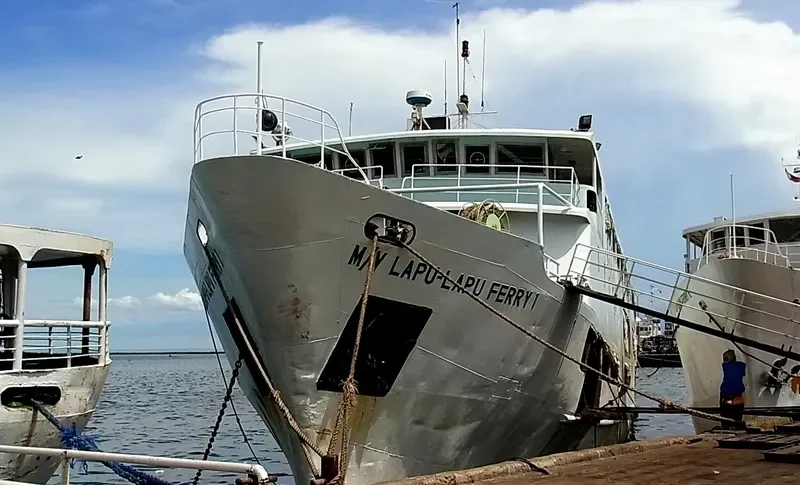LAPU LAPU FERRY 1 Passenger Ship IMO 7315753 photo 2