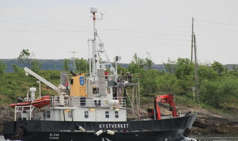 BLANA Offshore Vessel IMO 7321532 photo 3