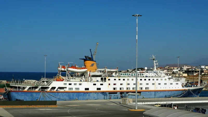 GOLDEN PRINCE Passenger Ship IMO 7323449
