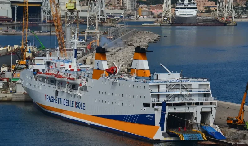 LAMPEDUSA Ro-Ro IMO 7325095 photo 6
