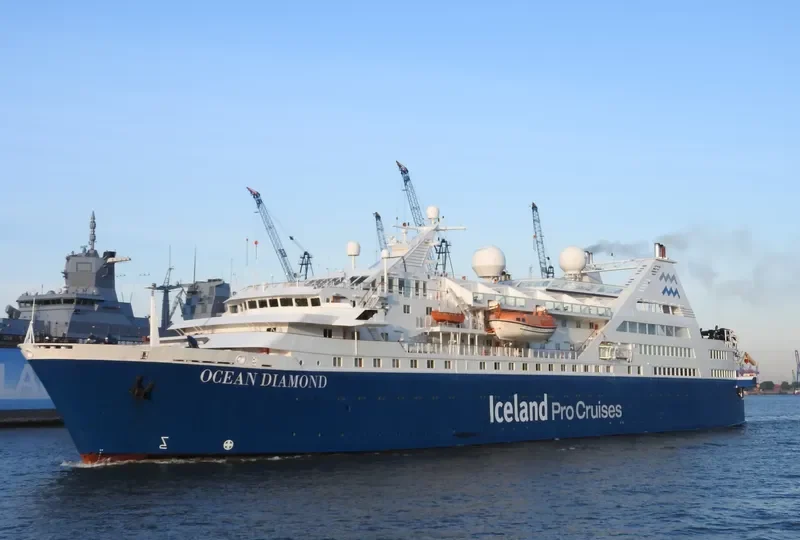 OCEAN DIAMOND Passenger Ship IMO 7325629 photo 10