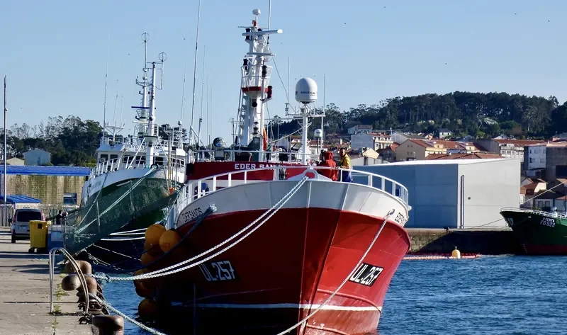 EDER SANDS Fishing Vessel IMO 7326051 photo 9