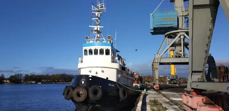 ATLAS Tug Boat IMO 7330337 photo 2