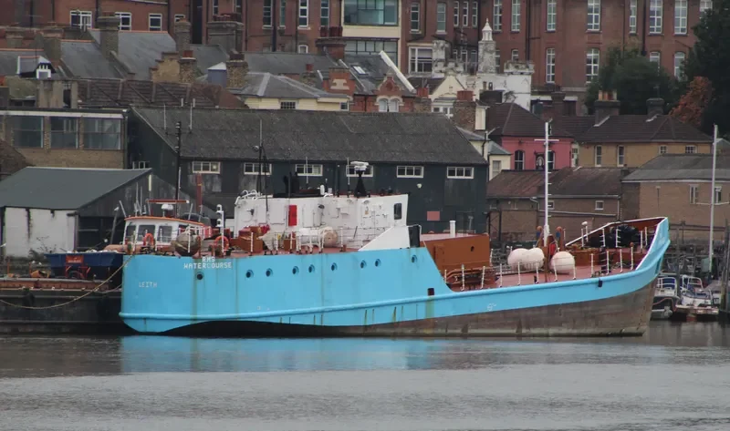 RMS WATERCOURSE Tanker IMO 7340796 photo 3