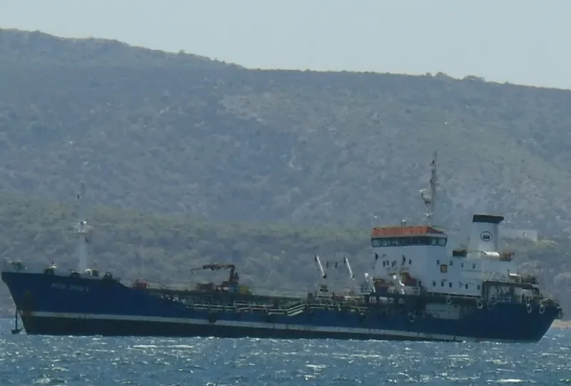 AGIA ZONI I Tanker IMO 7342275 photo 4