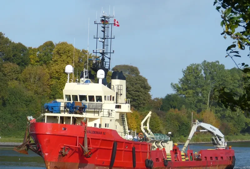 VALDEMAR M Offshore Vessel IMO 7343633 photo 2