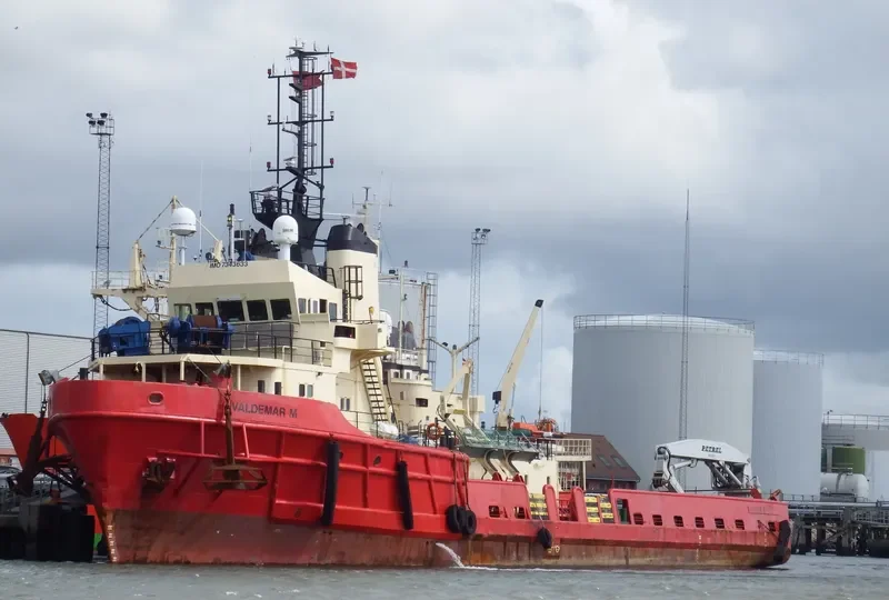 VALDEMAR M Offshore Vessel IMO 7343633 photo 9