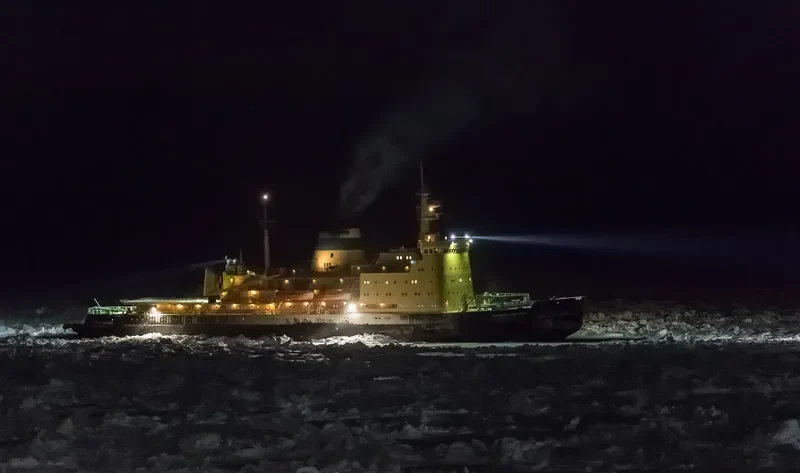 ADMIRAL MAKAROV General Cargo IMO 7347603 photo 3