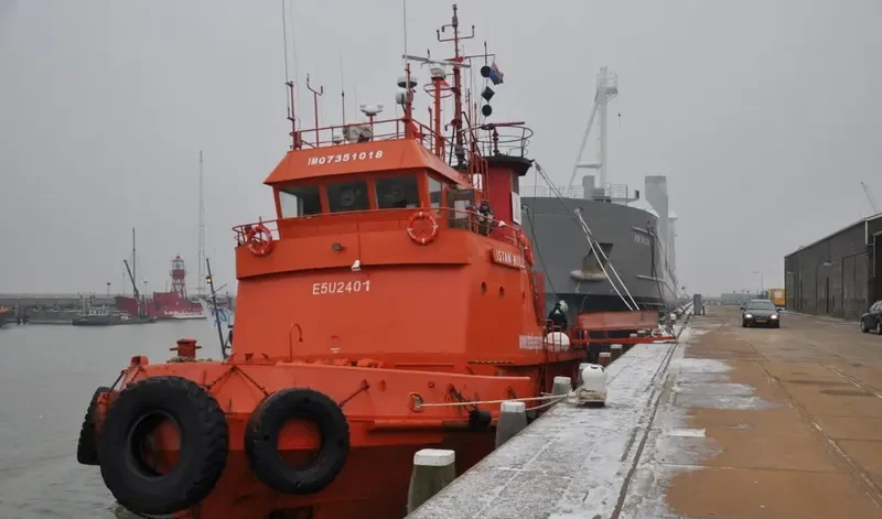 ISTAN BULL Tug Boat IMO 7351018 photo 8