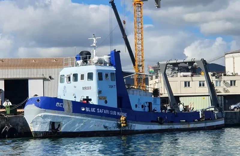 BETTY DES MASCAREIGNES Tug Boat IMO 7356977 photo 4