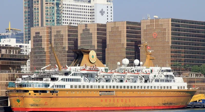 STARRY METROPOLIS Passenger Ship IMO 7359498 photo 9