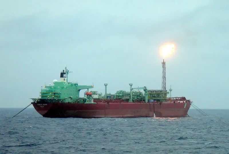 SENDJE BERGE Tanker IMO 7360057 photo 2