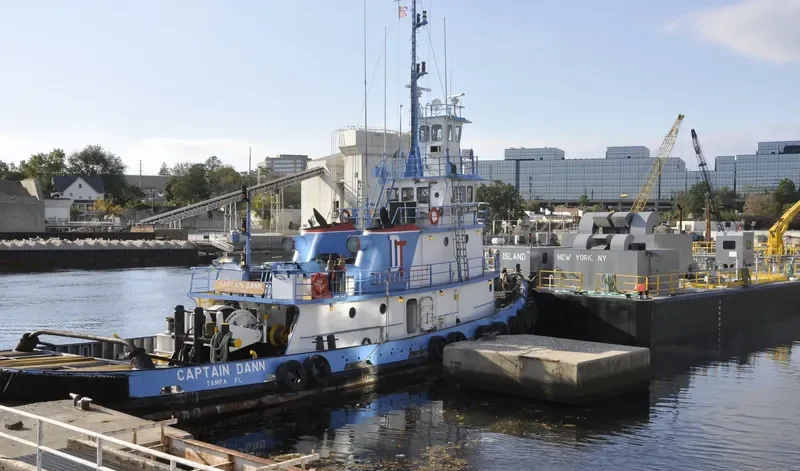 CAPTAIN DANN Tug Boat IMO 7367251 photo 4