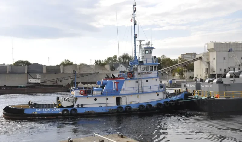 CAPTAIN DANN Tug Boat IMO 7367251 photo 5