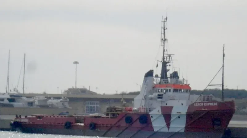 AHTS EDEN Offshore Vessel IMO 7368578 photo 2
