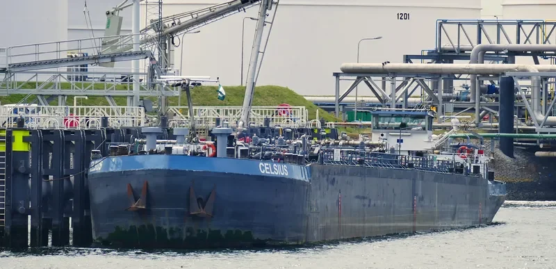 CELSIUS Tanker IMO 7383839 photo 4