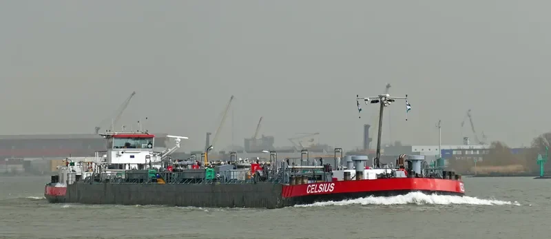 CELSIUS Tanker IMO 7383839 photo 8
