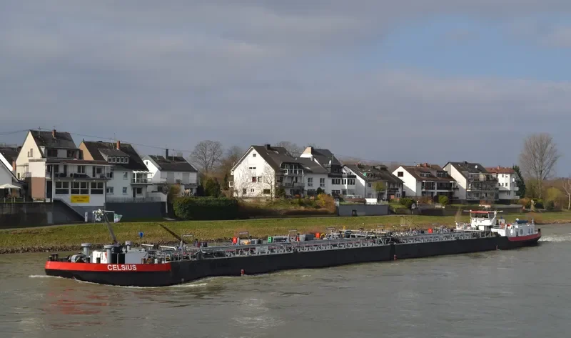 CELSIUS Tanker IMO 7383839 photo 9