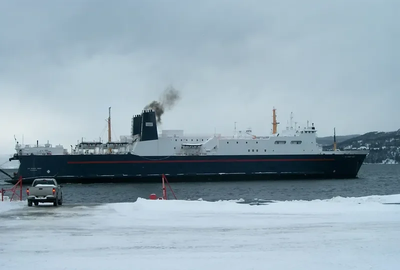 SIR ROBERT BOND Ro-Ro IMO 7391903 photo 3
