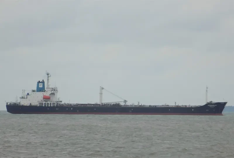 CENDRAWASIH/PERMINA 3005 Tanker IMO 7396238 photo 4